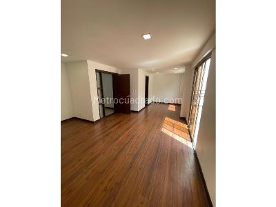 Casa de 5 alcobas en venta en La Doctora, Sabaneta, 390 m² · foto 6 de 20