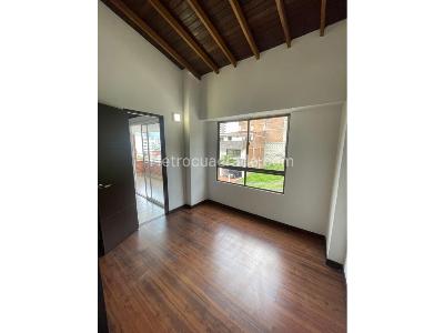 Casa de 5 alcobas en venta en La Doctora, Sabaneta, 390 m² · foto 8 de 20