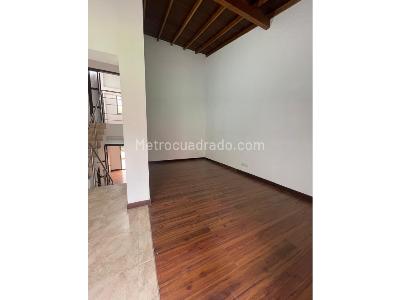 Casa de 5 alcobas en venta en La Doctora, Sabaneta, 390 m² · foto 13 de 20