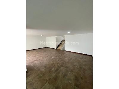 Casa de 5 alcobas en venta en La Doctora, Sabaneta, 390 m² · foto 18 de 20
