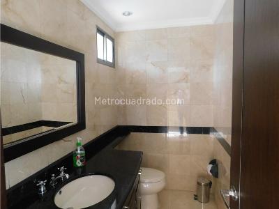 Casa de 4 alcobas en venta en Cola Del Zorro, Medellín, 395 m² · foto 5 de 20
