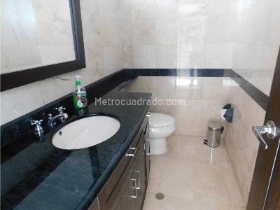 Casa de 4 alcobas en venta en Cola Del Zorro, Medellín, 395 m² · foto 10 de 20