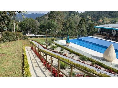 Casa de 5 alcobas en venta en Las Palmas, Medellín, 1760 m² · foto 3 de 20