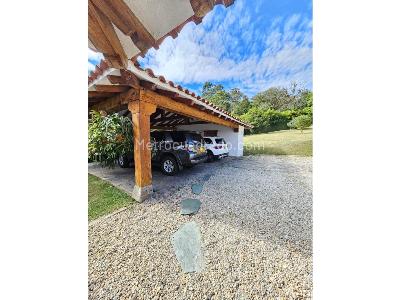 Casa de 4 alcobas en venta en Llano Grande, Rionegro, 350 m² · foto 7 de 16