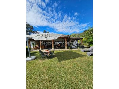 Casa de 4 alcobas en venta en Llano Grande, Rionegro, 350 m² · foto 8 de 16