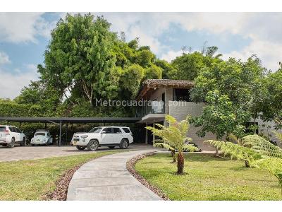 Casa de 5 alcobas en venta en Llano Grande, Rionegro, 917 m² · foto 4 de 20