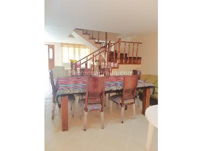 Casa de 5 alcobas en venta en Pan De Azucar, Sabaneta, 189 m² · foto 5 de 20