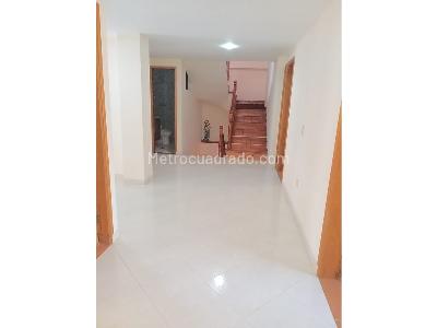 Casa de 5 alcobas en venta en Pan De Azucar, Sabaneta, 189 m² · foto 8 de 20