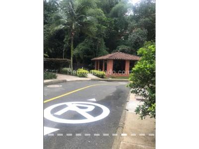 Casa de 4 alcobas en venta en Pan De Azucar, Sabaneta, 283 m² · foto 11 de 13