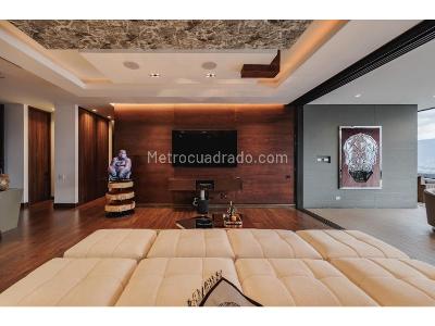 Apartamento de 3 alcobas en venta en El Poblado, Medellín, 478 m² · foto 20 de 20