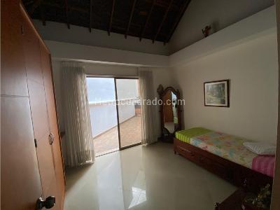 Casa de 3 alcobas en venta en San Jose, Sabaneta, 200 m² · foto 10 de 20