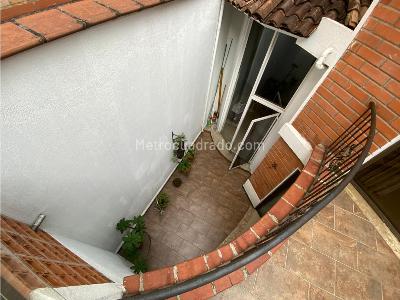 Casa de 3 alcobas en venta en San Jose, Sabaneta, 200 m² · foto 14 de 20