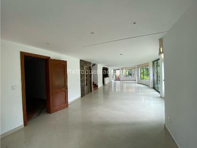 Casa de 4 alcobas en venta en San Jose, Sabaneta, 540 m² · foto 3 de 15
