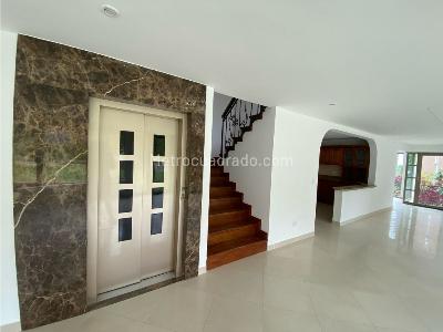 Casa de 4 alcobas en venta en San Jose, Sabaneta, 540 m² · foto 8 de 15