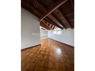 Casa de 4 alcobas en venta en San Jose, Sabaneta, 540 m² · foto 11 de 15