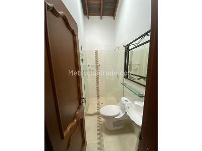 Casa de 4 alcobas en venta en San Jose, Sabaneta, 540 m² · foto 14 de 15