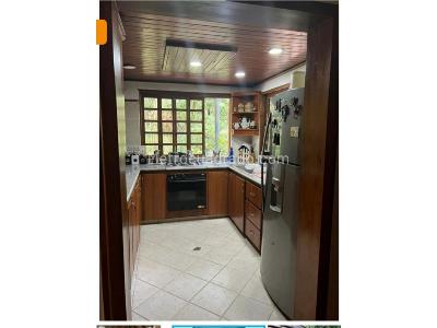 Casa de 3 alcobas en venta en San Jose, Sabaneta, 582 m² · foto 7 de 20