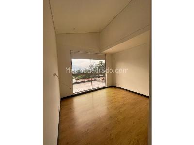 Casa de 4 alcobas en venta en Envigado, Medellín, 380 m² · foto 9 de 20