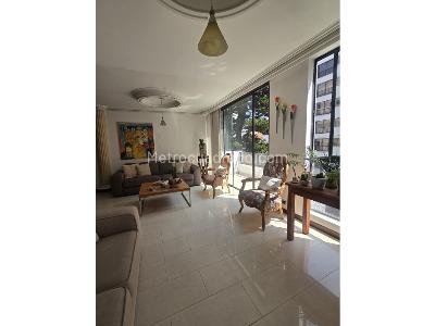 Apartamento de 5 alcobas en venta en Laureles, Medellín, 165 m² · foto 3 de 20