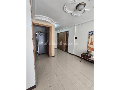 Apartamento de 5 alcobas en venta en Laureles, Medellín, 165 m² · foto 6 de 20