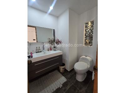 Apartamento de 5 alcobas en venta en Laureles, Medellín, 165 m² · foto 9 de 20