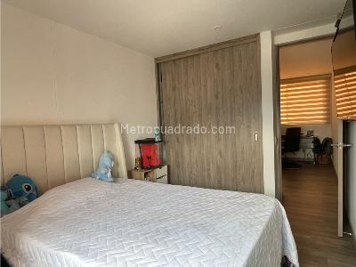 Apartamento de 4 alcobas en venta en Cañaveralejo, Sabaneta, 137 m² · foto 9 de 20