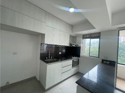 Apartamento de 3 alcobas en venta en Las Lomitas, Sabaneta, 89 m² · foto 2 de 19