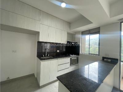 Apartamento de 3 alcobas en venta en Las Lomitas, Sabaneta, 89 m² · foto 4 de 19