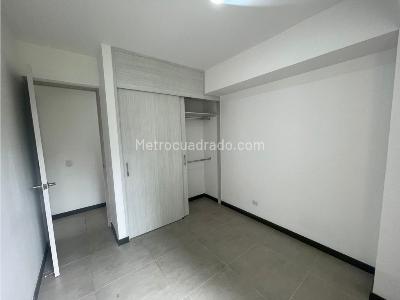 Apartamento de 3 alcobas en venta en Las Lomitas, Sabaneta, 89 m² · foto 11 de 19