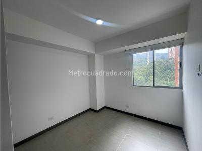 Apartamento de 3 alcobas en venta en Las Lomitas, Sabaneta, 89 m² · foto 13 de 19