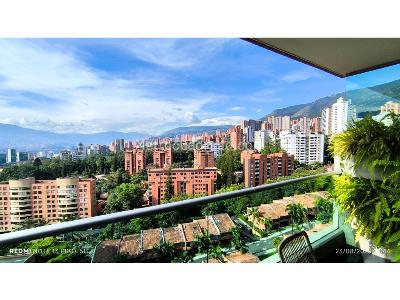 Apartamento en venta en El Poblado, Medellín · foto 2 de 13