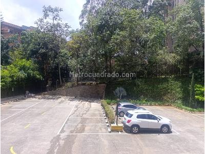Apartamento de 3 alcobas en venta en El Poblado, Medellín, 96 m² · foto 4 de 20