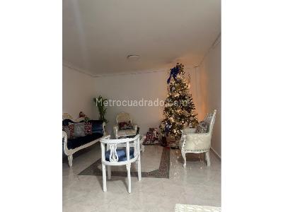 Casa de 4 alcobas en venta en La Almeria, Medellín, 146 m² · foto 3 de 10