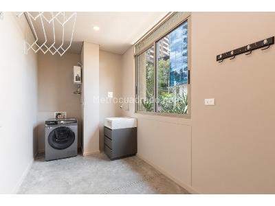 Apartamento de 2 alcobas en venta en El Poblado, Medellín, 186 m² · foto 8 de 20