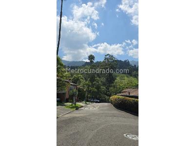 Casa de 3 alcobas en venta en Loma Del Chocho, Envigado, 104 m² · foto 3 de 12