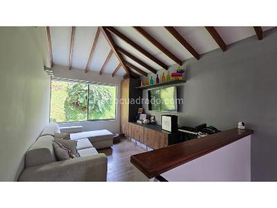 Casa de 3 alcobas en venta en Loma Del Chocho, Envigado, 104 m² · foto 4 de 12