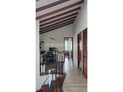 Casa de 3 alcobas en venta en Loma Del Chocho, Envigado, 104 m² · foto 5 de 12