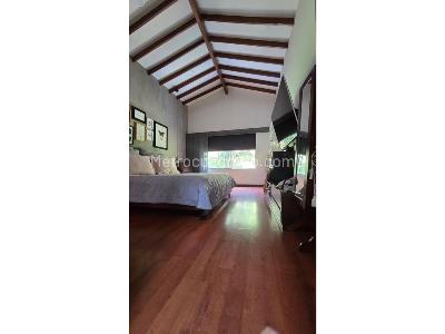 Casa de 3 alcobas en venta en Loma Del Chocho, Envigado, 104 m² · foto 7 de 12