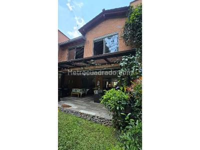 Casa de 3 alcobas en venta en Loma Del Chocho, Envigado, 104 m² · foto 10 de 12