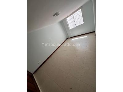 Apartamento en venta en Laureles, Medellín · foto 3 de 20