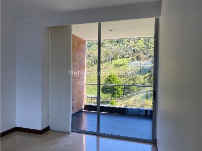 Apartamento de 3 alcobas en venta en Los Balsos Poblado, Medellín, 245 m² · foto 15 de 20