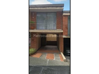 Casa de 3 alcobas en venta en Loma De Las Brujas, Envigado, 135 m² · foto 2 de 20