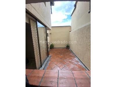 Casa de 3 alcobas en venta en Loma De Las Brujas, Envigado, 135 m² · foto 7 de 20