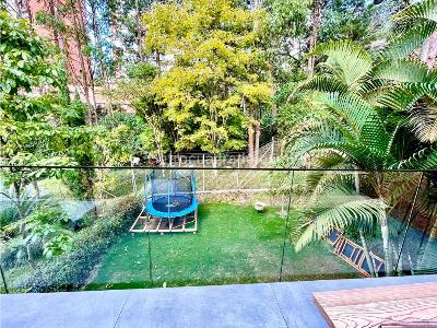 Casa de 3 alcobas en venta en El Poblado, Medellín, 310 m² · foto 5 de 16