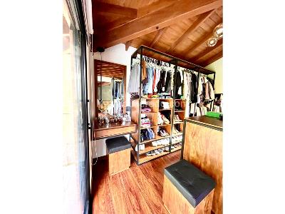 Casa de 3 alcobas en venta en El Poblado, Medellín, 310 m² · foto 8 de 16