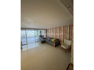 Casa de 3 alcobas en venta en El Poblado, Medellín, 220 m² · foto 4 de 20