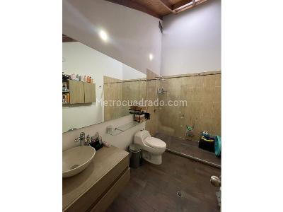 Casa de 3 alcobas en venta en El Poblado, Medellín, 220 m² · foto 7 de 20
