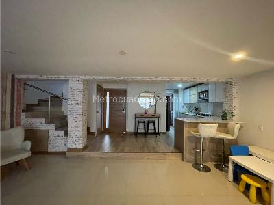 Casa de 3 alcobas en venta en El Poblado, Medellín, 220 m² · foto 9 de 20