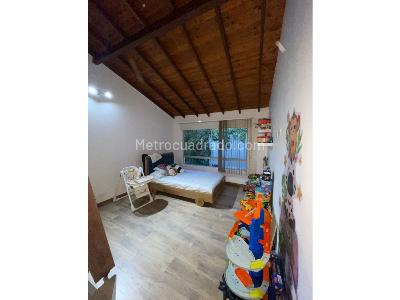 Casa de 3 alcobas en venta en El Poblado, Medellín, 220 m² · foto 13 de 20