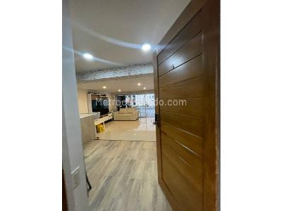 Casa de 3 alcobas en venta en El Poblado, Medellín, 220 m² · foto 18 de 20